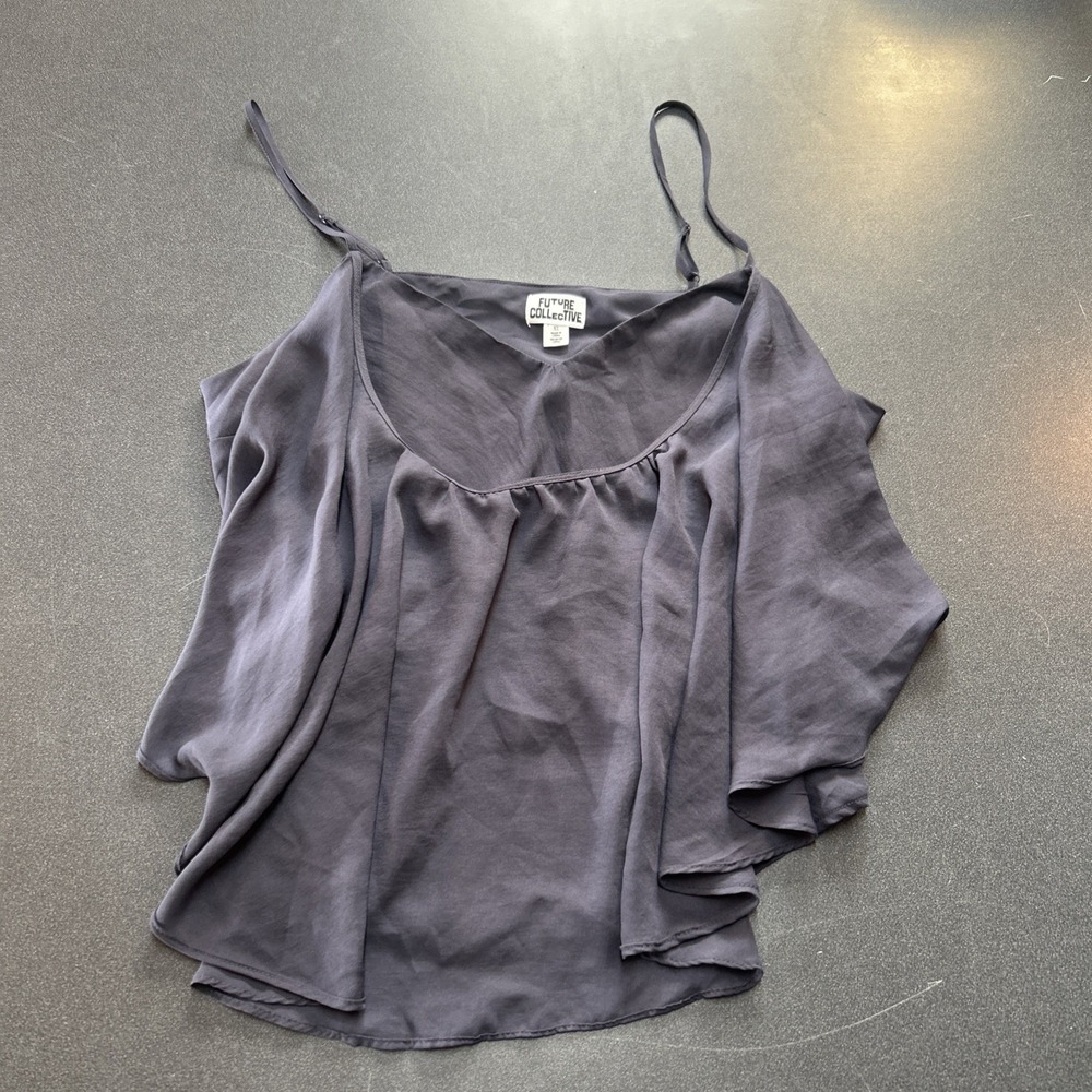 Future Collective Tank Top Size XL Y2K Ruffles Vneck‎ Spaghetti Straps